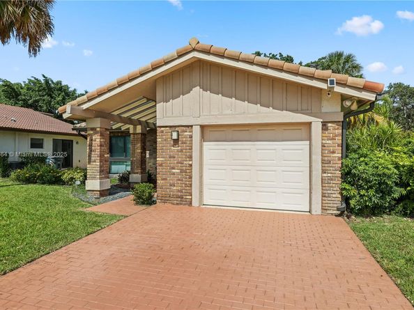 19654 Back Nine Dr, Boca Raton FL 33498