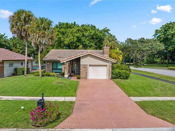 19654 Back Nine Dr, Boca Raton FL 33498