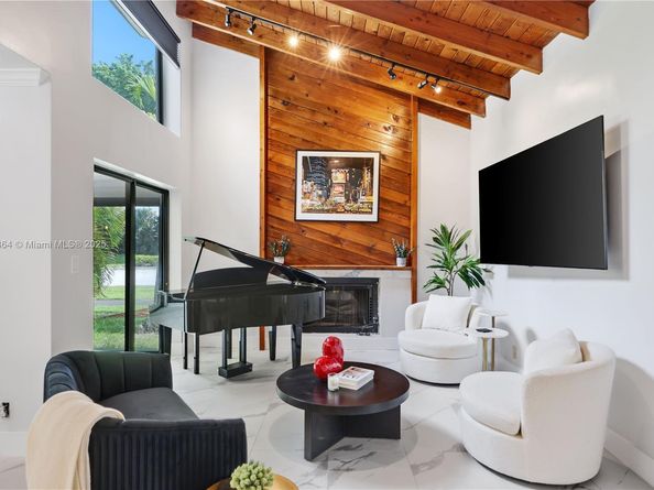 19654 Back Nine Dr, Boca Raton FL 33498