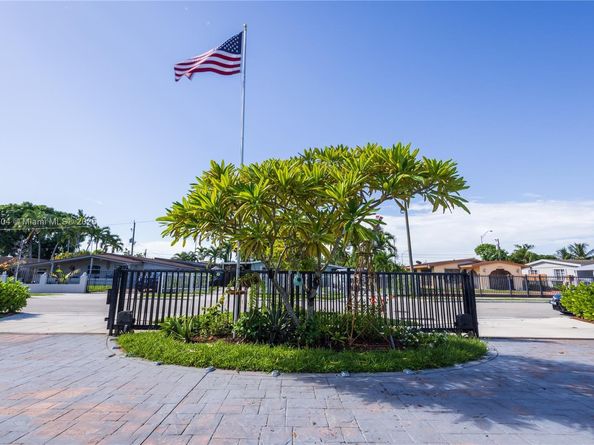 631 SE 3rd Pl, Hialeah FL 33010