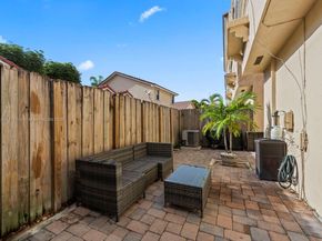 15293 SW 111th St, Miami FL 33196