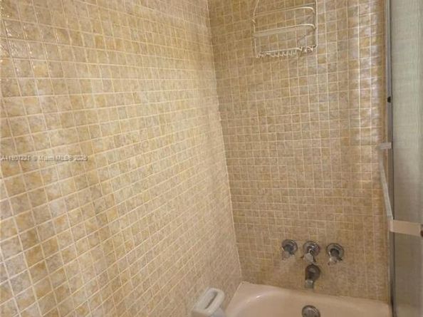 Undisclosed Address #A11901221, Deerfield Beach FL 33441