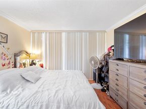 10304 Fairway Rd, Pembroke Pines FL 33026