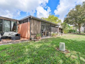 10304 Fairway Rd, Pembroke Pines FL 33026