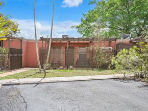 10304 Fairway Rd, Pembroke Pines FL 33026