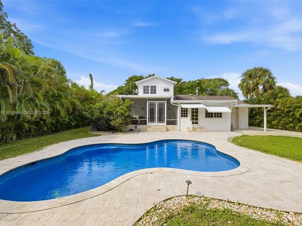 740 E Country Club Cir, Plantation FL 33317