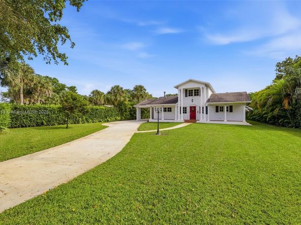 740 E Country Club Cir, Plantation FL 33317