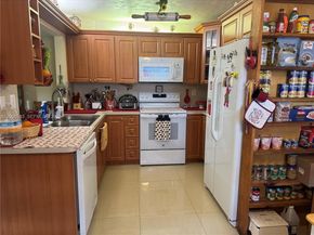 471 NE 210TH Circle Ter 103, Miami FL 33179