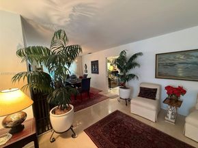 7010 SW 148th Ter, Palmetto Bay FL 33158