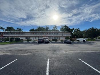 815 SW 10th Ter