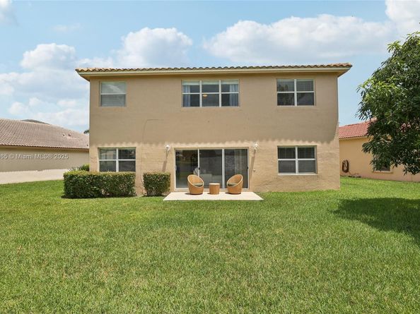 16710 NW 12th St, Pembroke Pines FL 33028