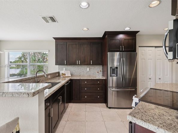 16710 NW 12th St, Pembroke Pines FL 33028