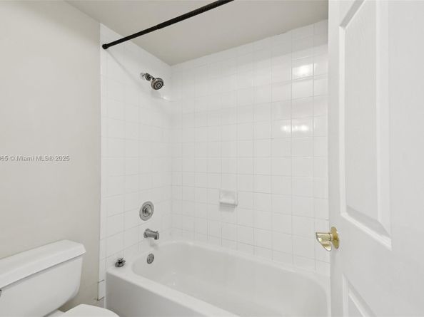 16710 NW 12th St, Pembroke Pines FL 33028