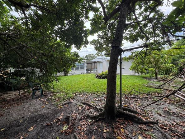 4341 SW 14th St, Miami FL 33134