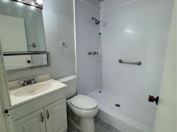 4341 SW 14th St, Miami FL 33134