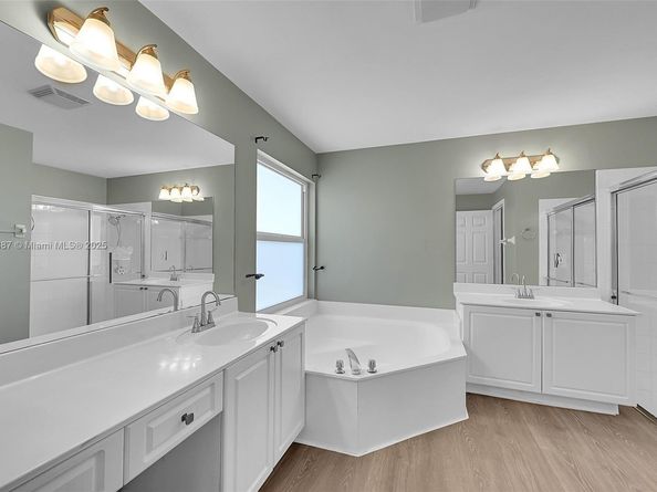 5382 NW 120th Ave, Coral Springs FL 33076