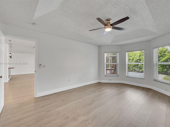 5382 NW 120th Ave, Coral Springs FL 33076