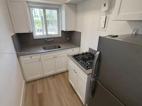 10074 E Bay Harbor Dr 74C, Bay Harbor Islands FL 33154