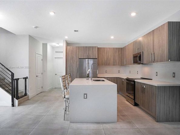 13663 SW 158th Ave, Miami FL 33196