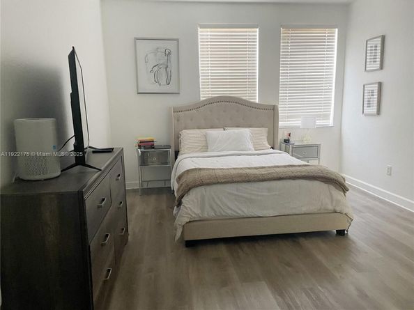 4331 SW 160th Ave 102, Miramar FL 33027