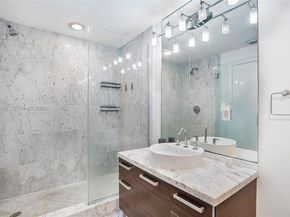 253 NE 2nd St 3104, Miami FL 33132