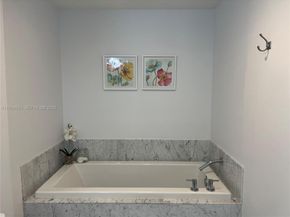 253 NE 2nd St 3104, Miami FL 33132