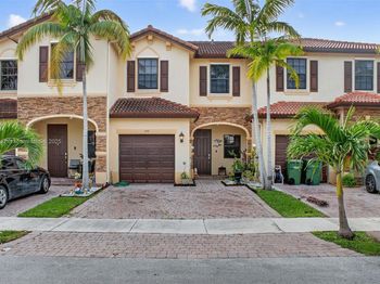 348 NE 37th Ter