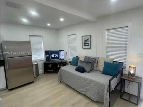 7814 NW 5th Ct, Miami FL 33150
