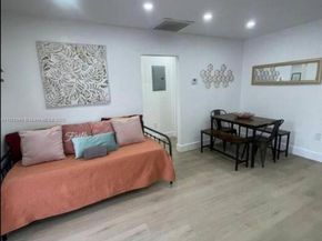7814 NW 5th Ct, Miami FL 33150