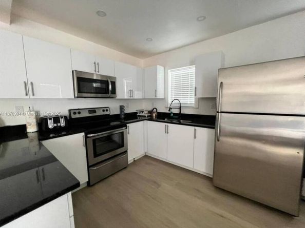 7814 NW 5th Ct, Miami FL 33150