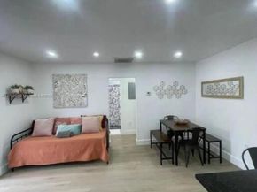 7814 NW 5th Ct, Miami FL 33150