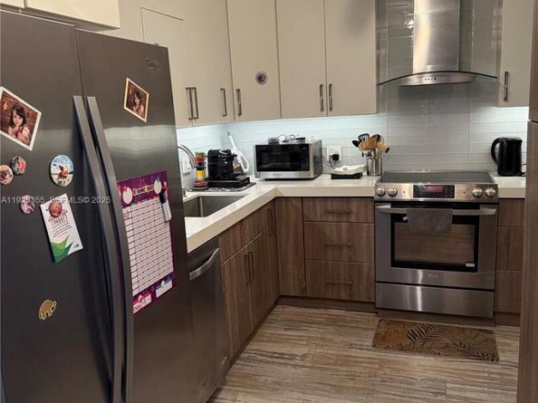 5750 Collins Ave 11D, Miami Beach FL 33140