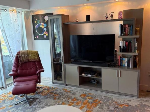 5750 Collins Ave 11D, Miami Beach FL 33140