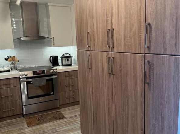 5750 Collins Ave 11D, Miami Beach FL 33140