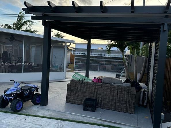 18120 NW 49th Ave, Miami Gardens FL 33055