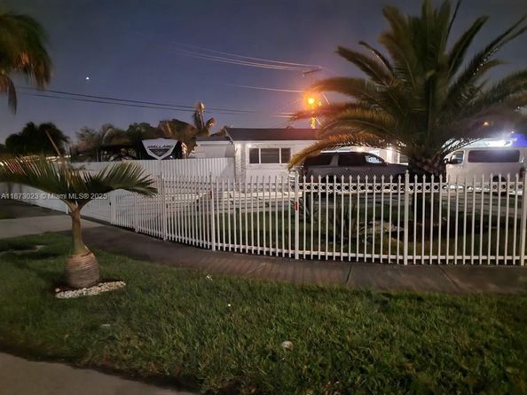 18120 NW 49th Ave, Miami Gardens FL 33055