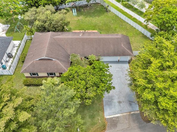 14630 SW 147th Ct, Miami FL 33196