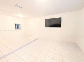 8958 W Sample Rd 8958, Coral Springs FL 33065