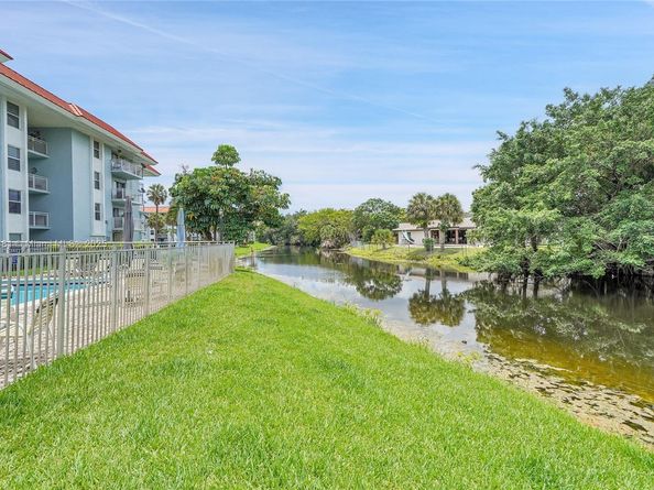 405 S Pine Island Rd 403D, Plantation FL 33324
