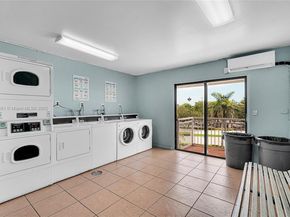 405 S Pine Island Rd 403D, Plantation FL 33324