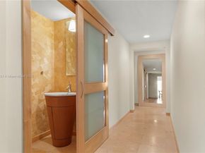 21050 Point Pl 1103, Aventura FL 33180