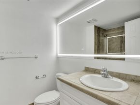 2689 NE 165th St 56, North Miami Beach FL 33160