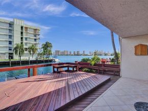 2689 NE 165th St 56, North Miami Beach FL 33160
