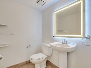 2689 NE 165th St 56, North Miami Beach FL 33160