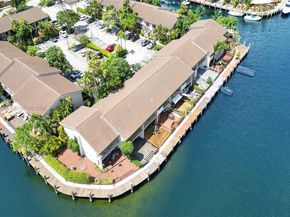 2689 NE 165th St 56, North Miami Beach FL 33160