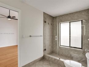 2689 NE 165th St 56, North Miami Beach FL 33160