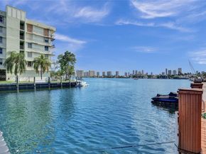 2689 NE 165th St 56, North Miami Beach FL 33160