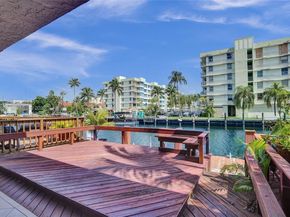 2689 NE 165th St 56, North Miami Beach FL 33160