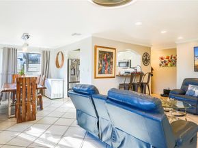 6741 Coolidge St, Hollywood FL 33024