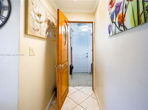 6741 Coolidge St, Hollywood FL 33024